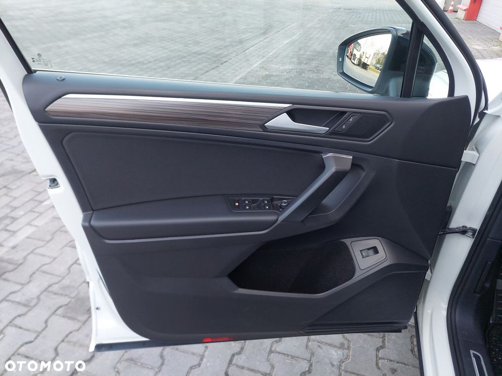 Volkswagen Tiguan - 13