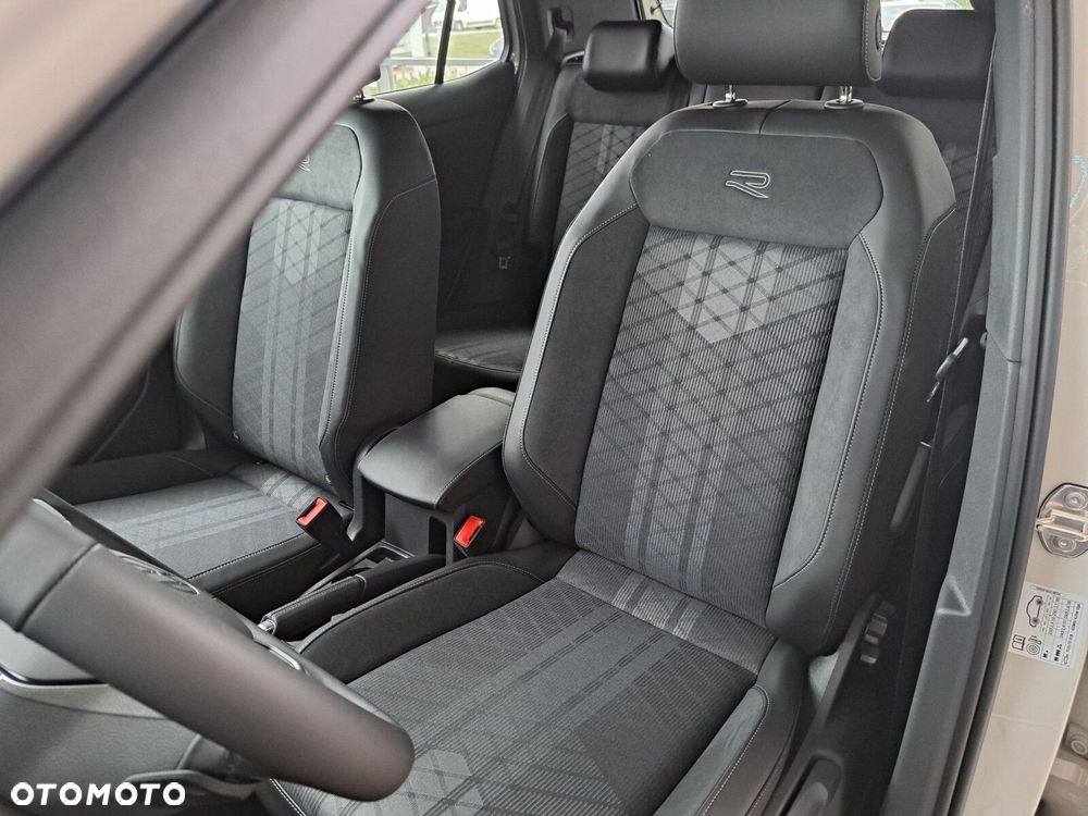 Volkswagen T-Cross - 8