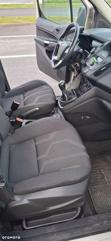 Ford Tourneo Connect - 19