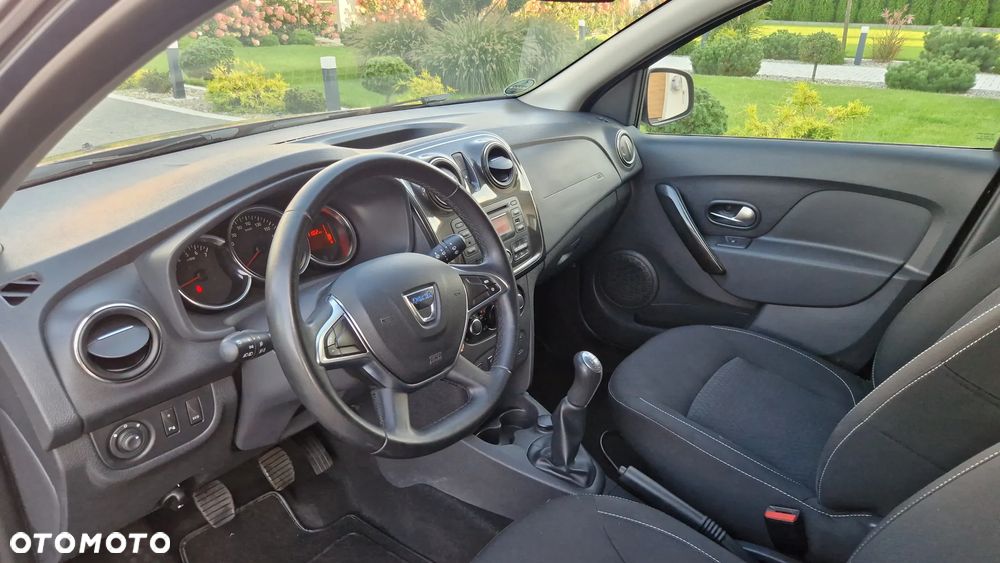 Dacia Logan TCe 90 (S&S) Comfort - 11