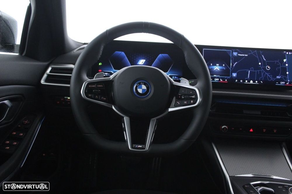 BMW 330 e Pack Desportivo M Auto - 20