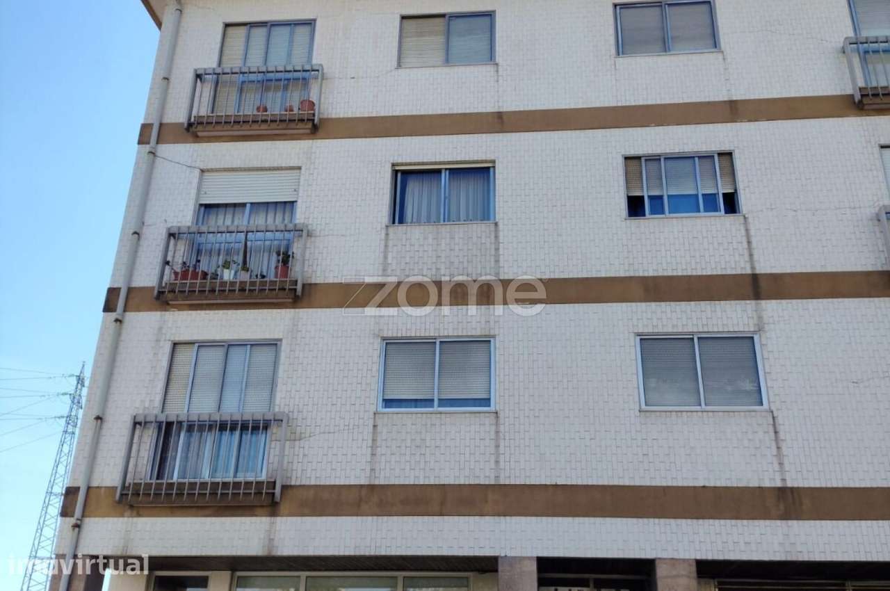 Apartamento T2 na Rua Laborim de Baixo - Vila Nova de Gaia - Grande imagem: 2/14