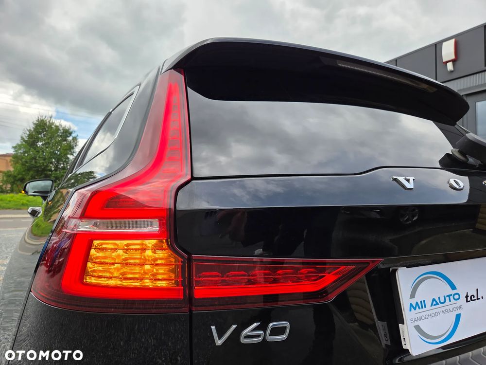 Volvo V60 B4 D Momentum Pro - 33