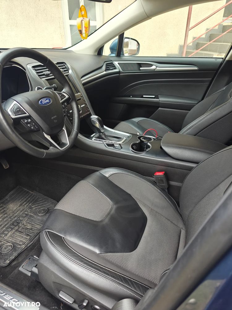 Ford Mondeo 2.0 TDCI PowerShift AWD Titanium - 11