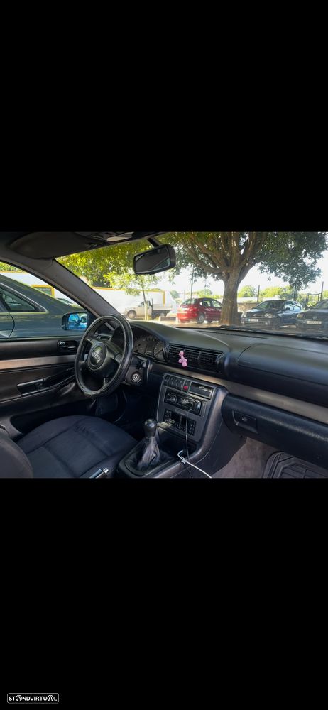 Audi A4 Avant 1.9 TDI Attraction - 8