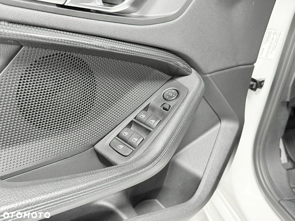 BMW Seria 1 118i M Sport - 33