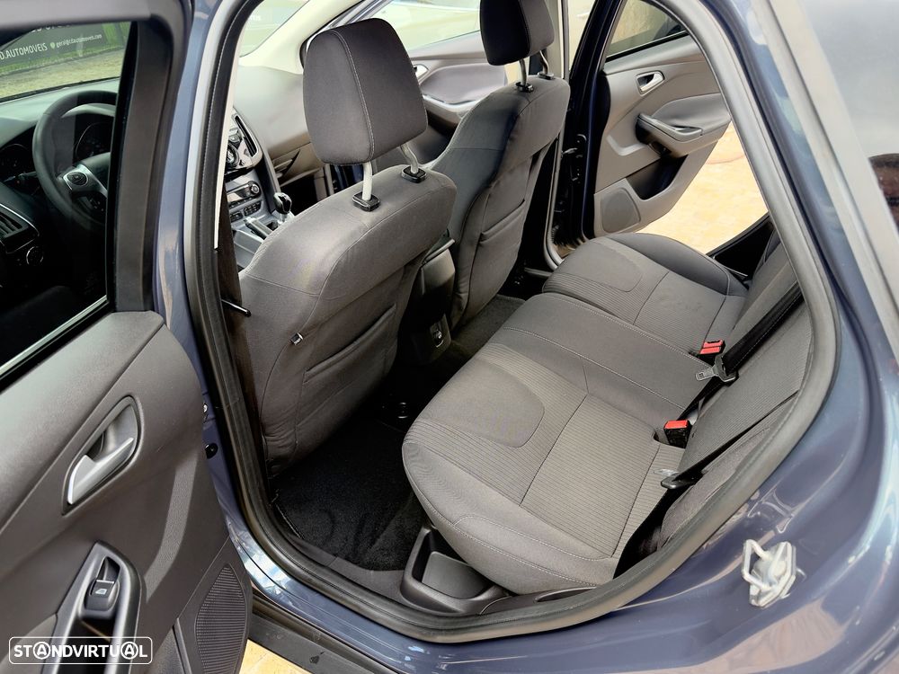 Ford Focus SW 1.6 TDCi Titanium - 39