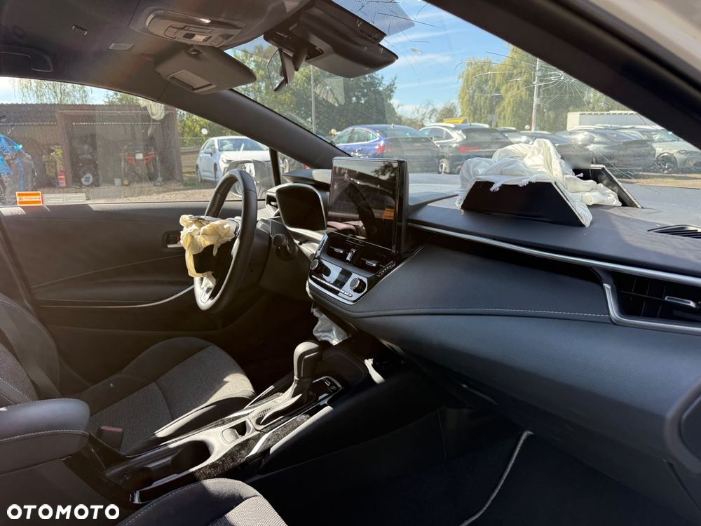 Toyota Corolla 1.8 Hybrid Comfort - 15