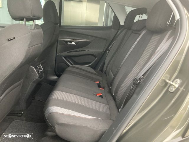 Peugeot 3008 1.5 BlueHDi Active Pack - 29