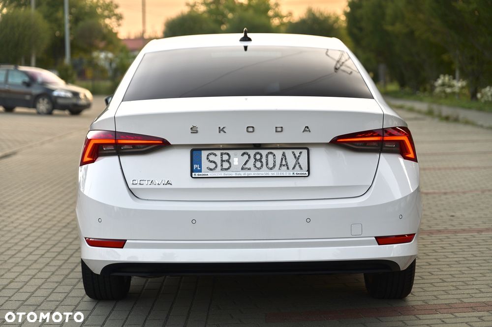 Skoda Octavia 2.0 TDI Ambition - 11
