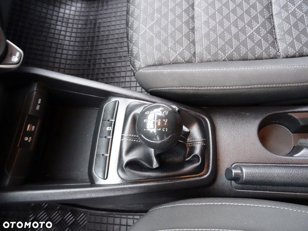 Kia Rio 1.2 Business Line - 22