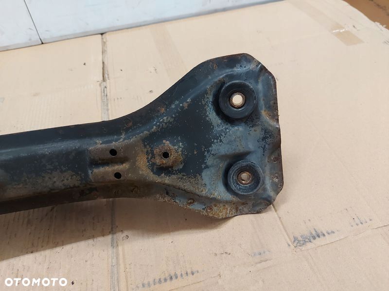 endeavor wspornik belka mocowanie silnika łapa - 7