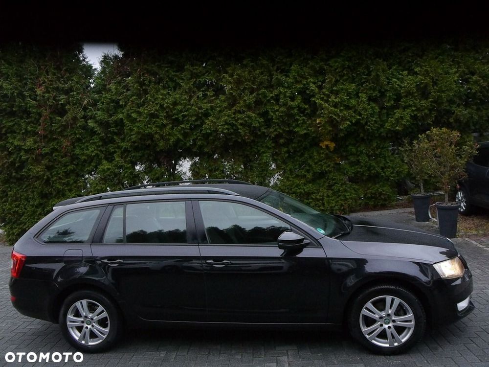 Skoda Octavia 1.6 TDI Family DSG - 11
