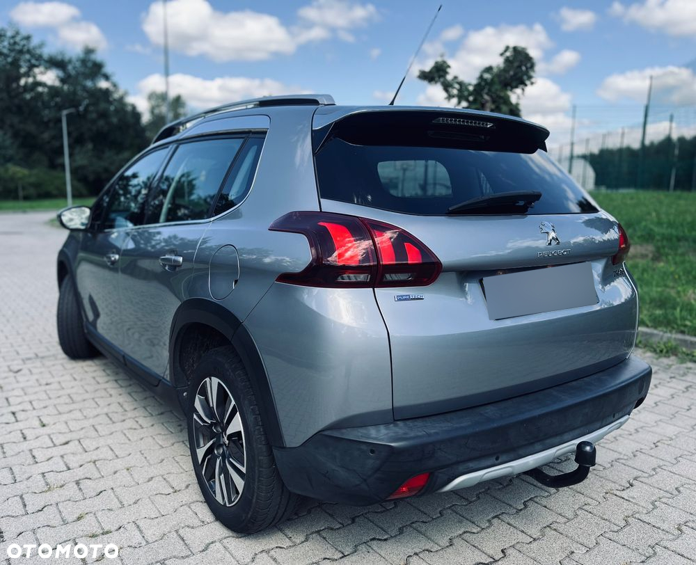 Peugeot 2008 - 10