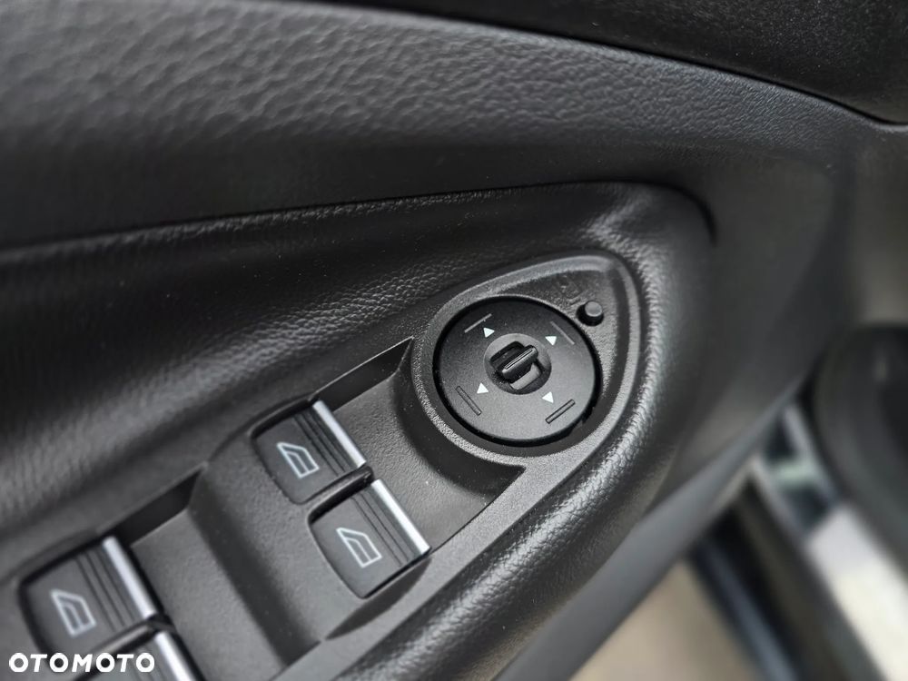 Ford Kuga - 17