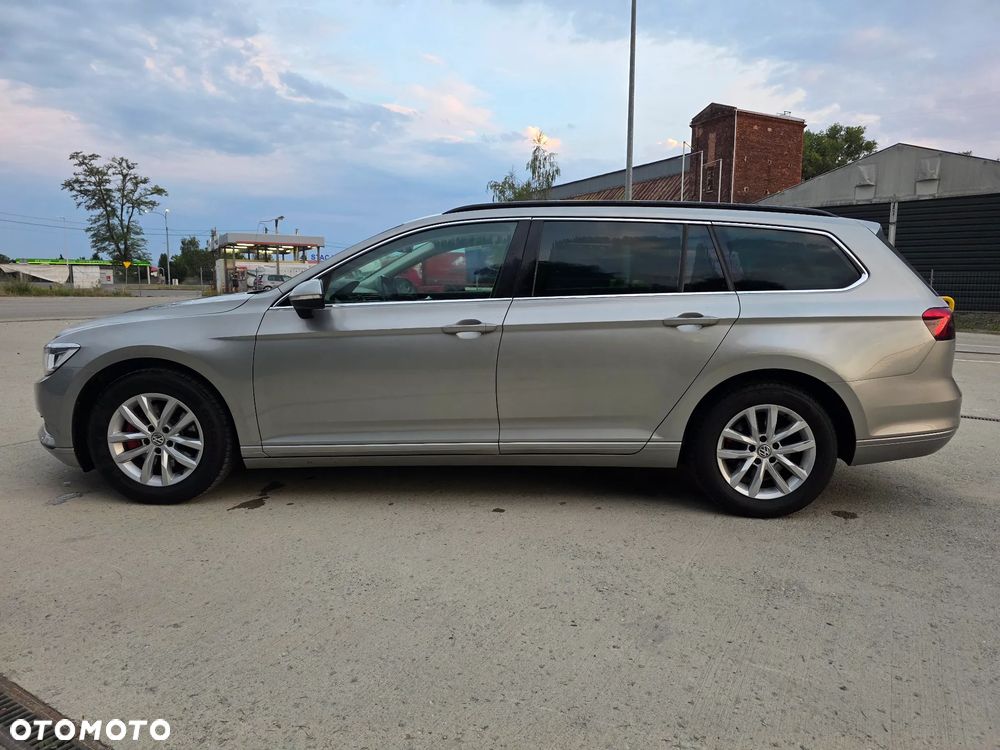 Volkswagen Passat 2.0 TDI SCR DSG Comfortline - 5