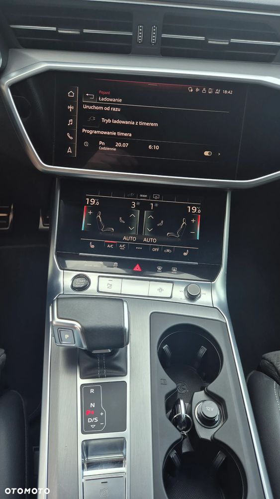 Audi A6 Avant 55 TFSI e quattro S tronic sport - 32