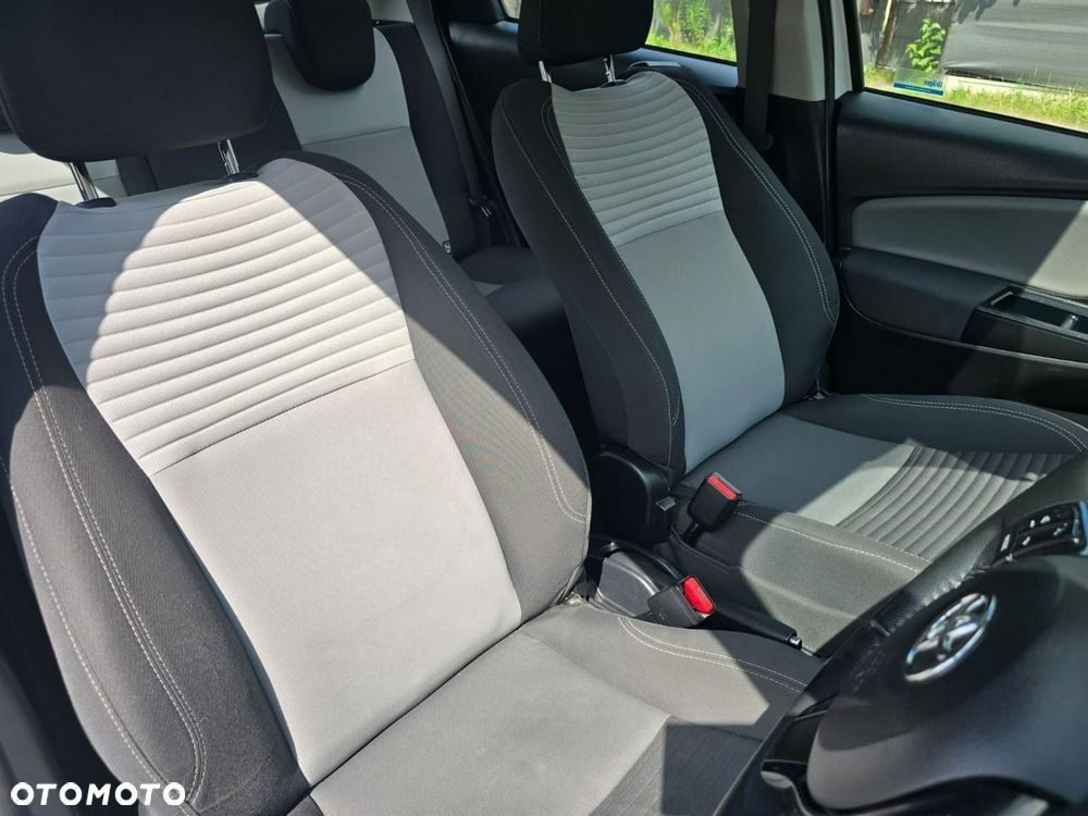 Toyota Yaris - 11