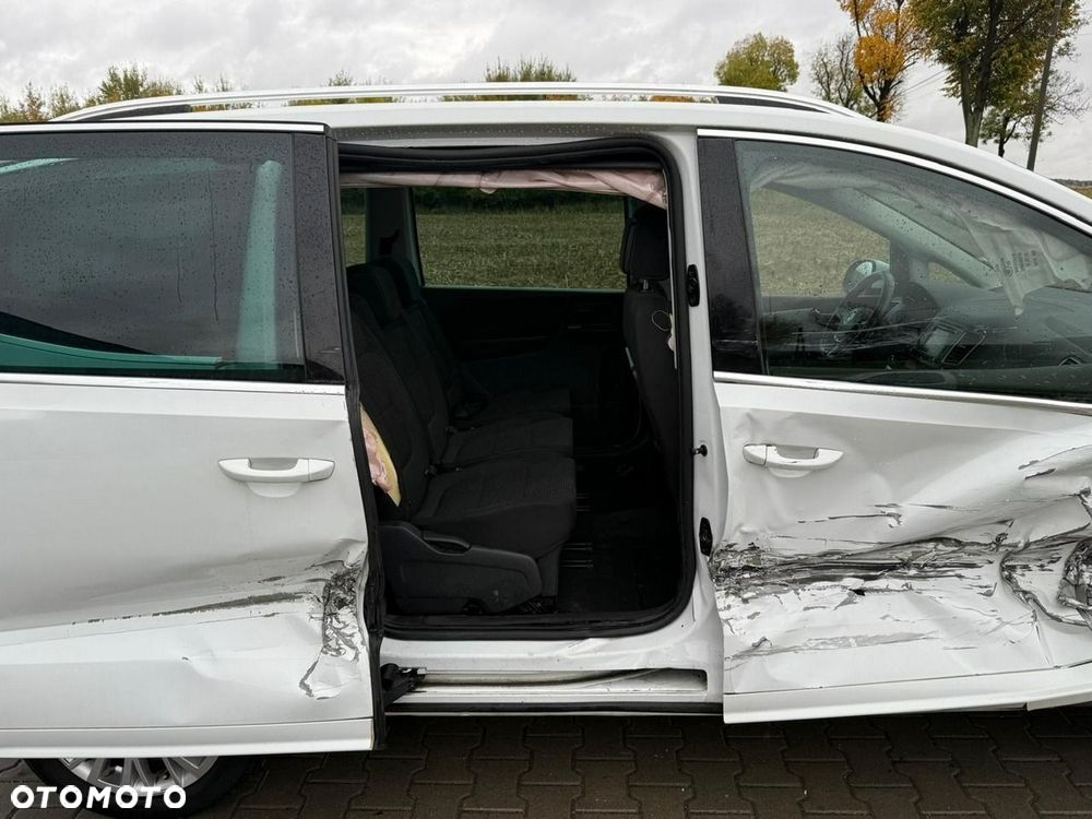 Volkswagen Sharan 2.0 TDI (BlueMotion Technology) Highline - 25