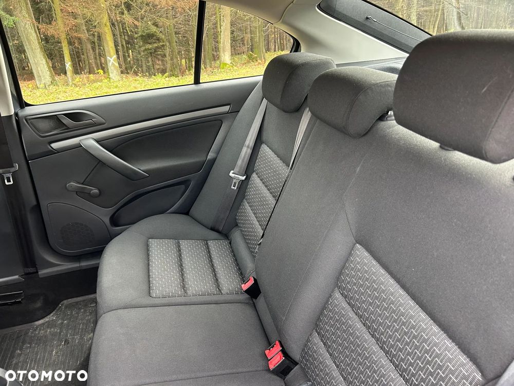 Skoda Octavia 1.6 - 19