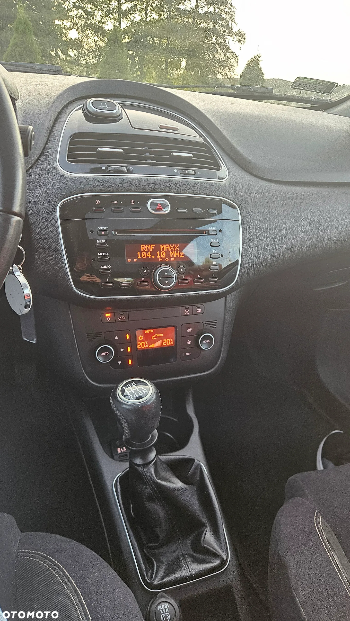 Fiat Punto 1.4 Multiair Lounge S&S - 21