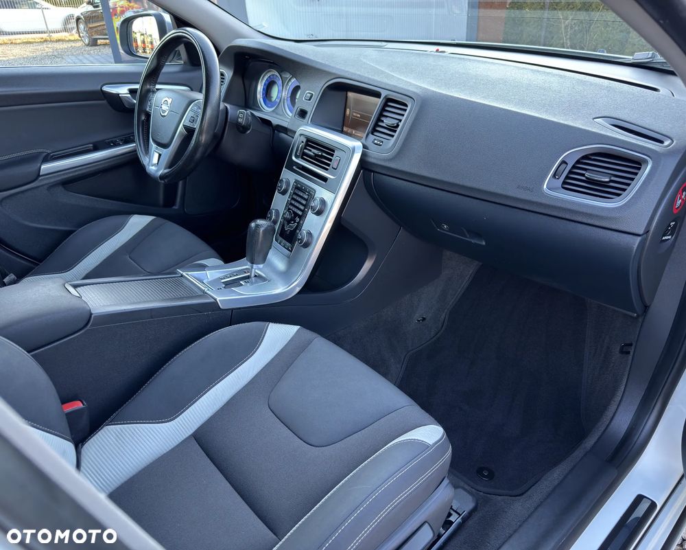 Volvo V60 - 29