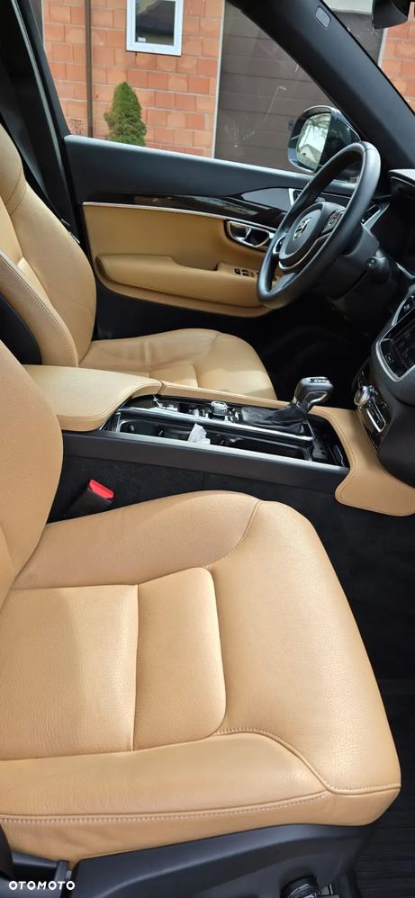 Volvo XC 90 - 12