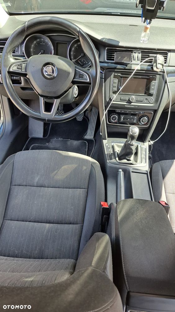 Skoda Superb 2.0 TDI Elegance - 9