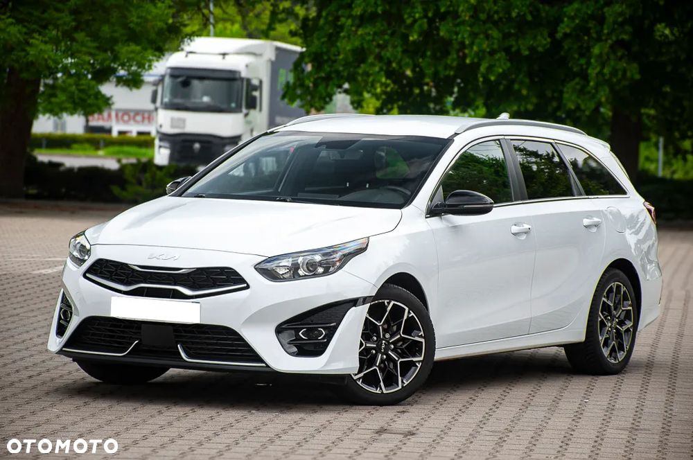 Kia Ceed 1.6 CRDi (48V Mild-Hybrid) DCT7 GT Line - 8