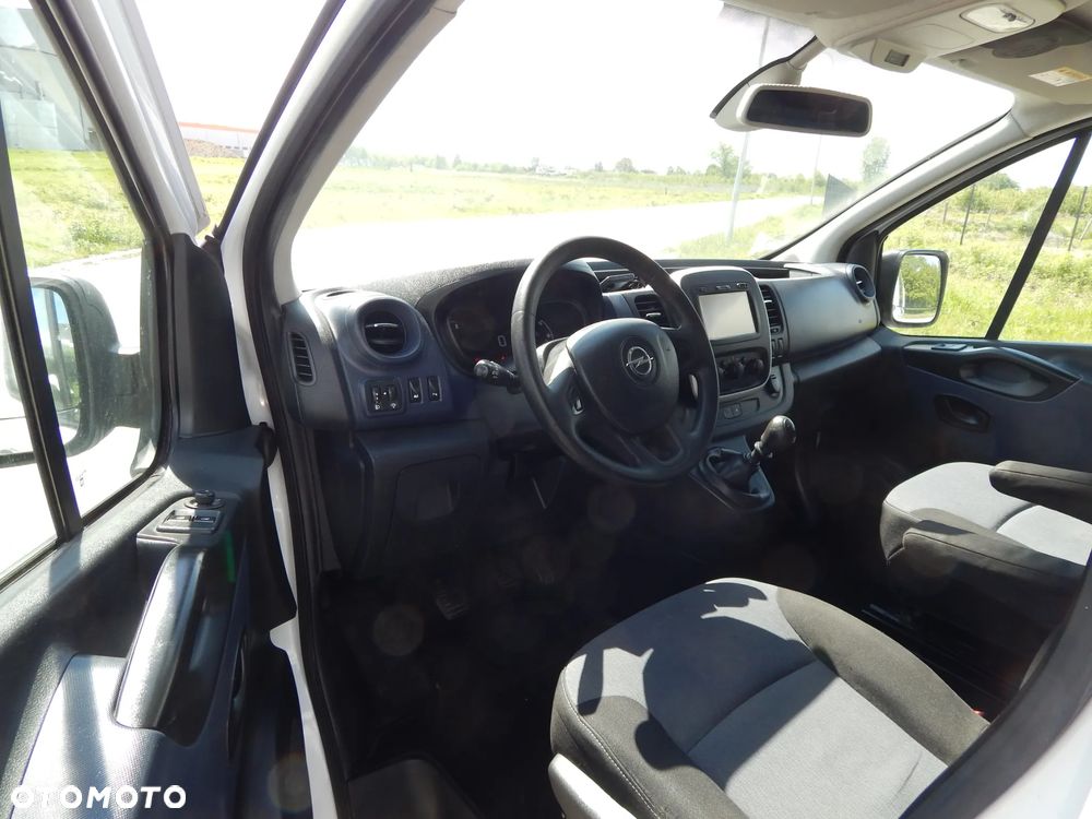 Opel Vivaro 1,6 CDTI Long  5-Osobowy Brygadówka - 12