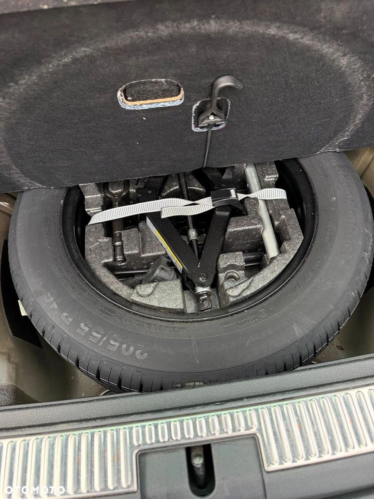 Skoda Superb 2.0 TDI 4x4 L&K DSG - 17