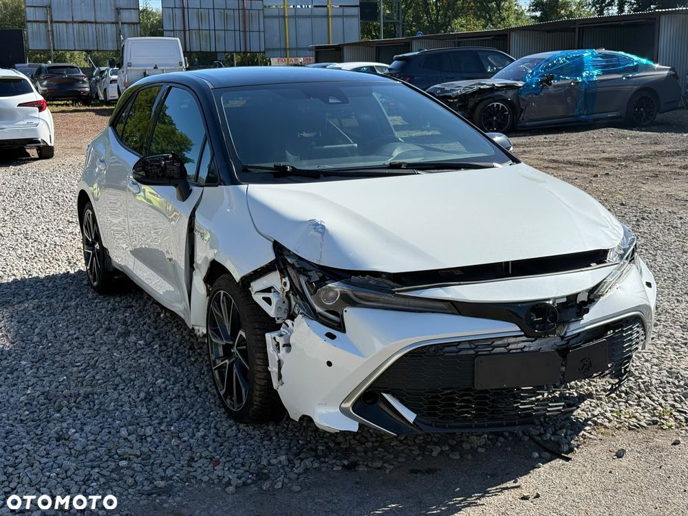 Toyota Corolla 2.0 Hybrid GR Sport - 11