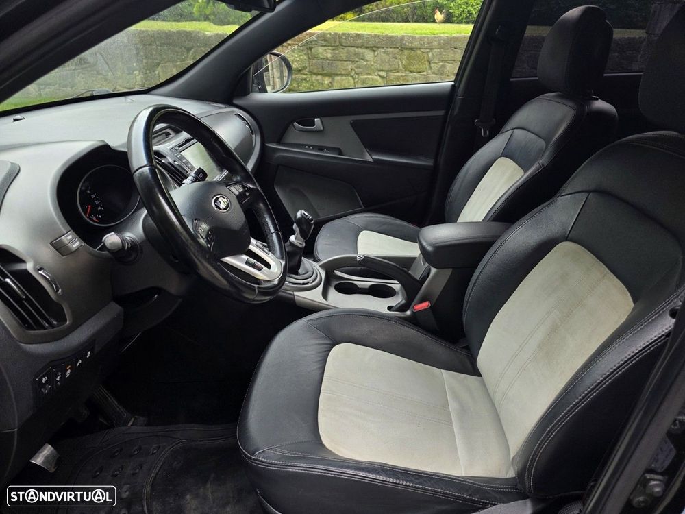 Kia Sportage 1.7 CRDI ISG Nav Line - 13