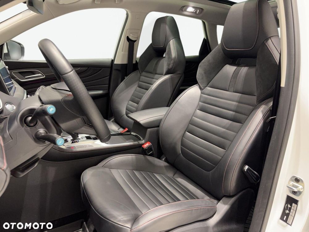 MG HS 1.5 T-GDI Exclusive DCT - 10