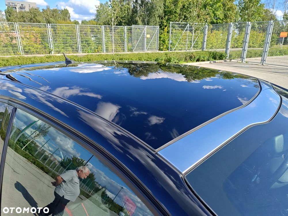 Peugeot 208 - 22