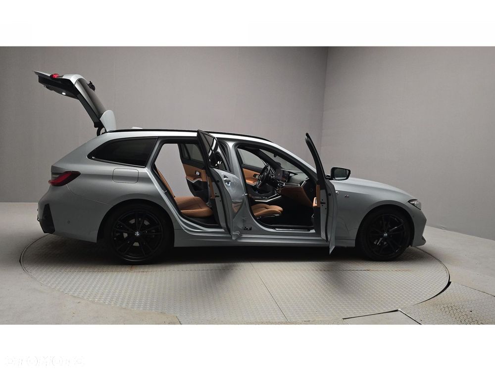BMW Seria 3 320d xDrive M Sport - 13