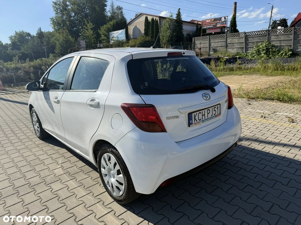 Toyota Yaris 1.33 Premium - 9