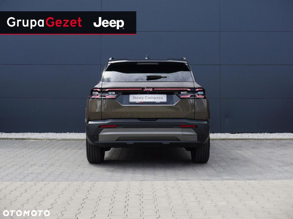 Jeep Compass - 11