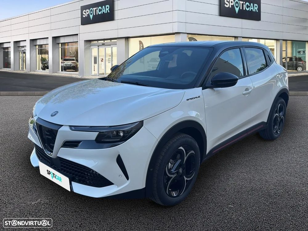 Alfa Romeo Junior 1.2 Speciale eDCT6 - 1
