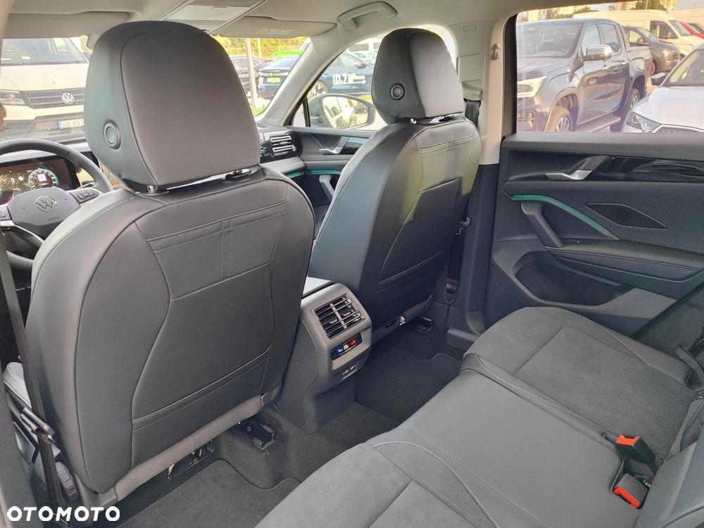 Volkswagen Tiguan - 19