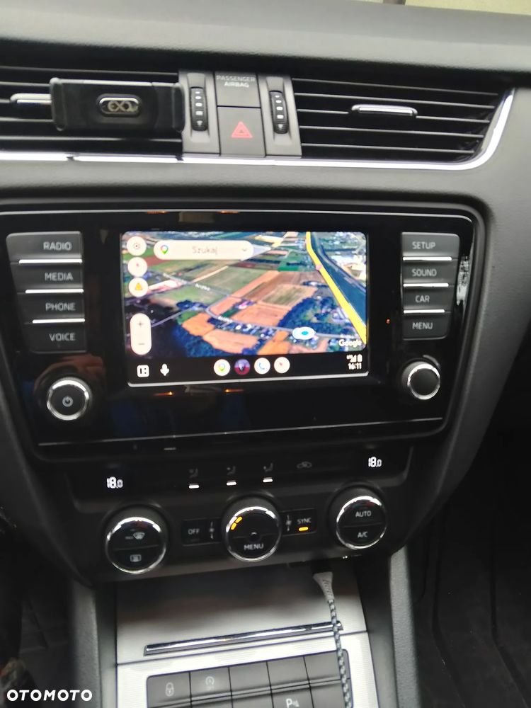 Skoda Octavia 2.0 TDI Style - 6