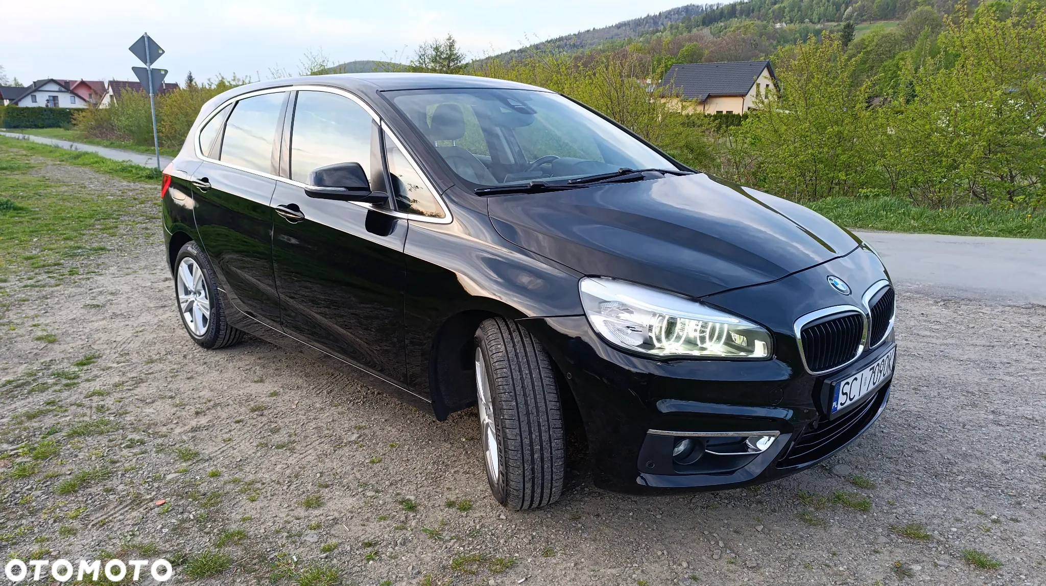 BMW Seria 2 220d Active Tourer xDrive Sport-Aut Luxury Line - 4