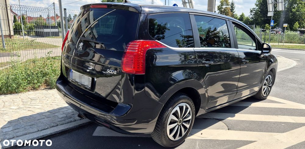 Peugeot 5008 - 4