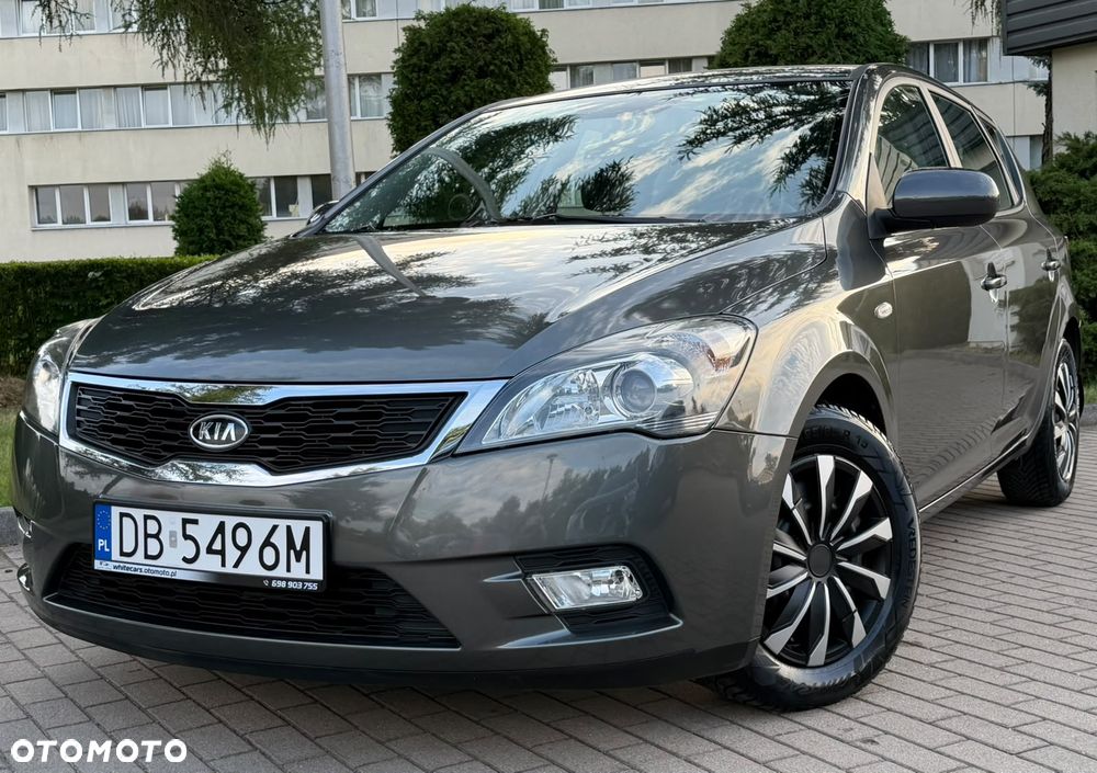Kia Ceed 1.4 CVVT Dream-Team Edition - 35