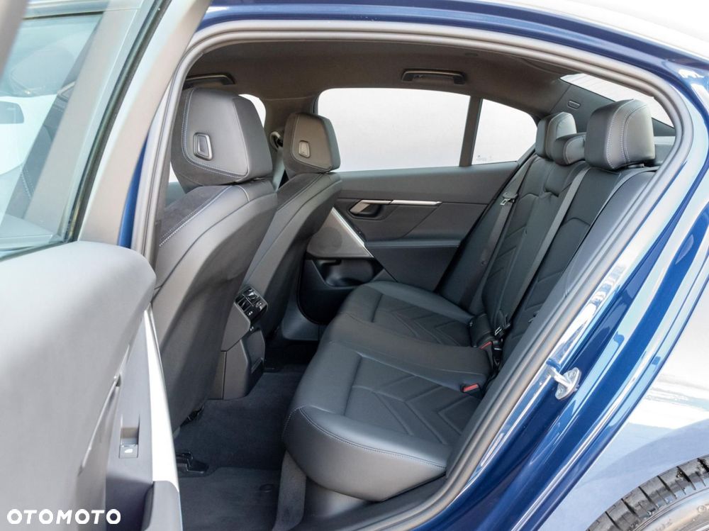 BMW Seria 5 - 13