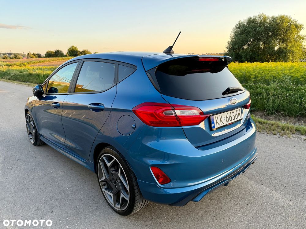 Ford Fiesta - 8