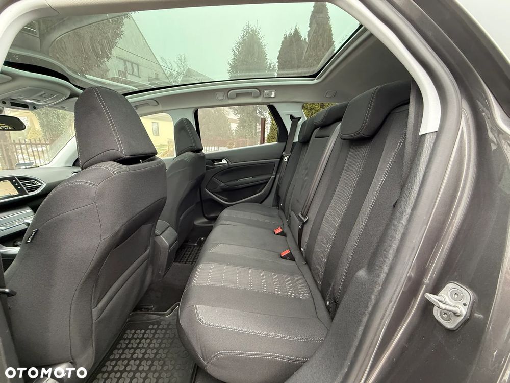 Peugeot 308 1.2 PureTech GPF Allure Pack S&S EAT8 - 25