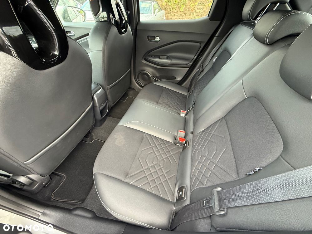 Nissan Juke 1.6 Hybrid 4AMT Tekna - 11