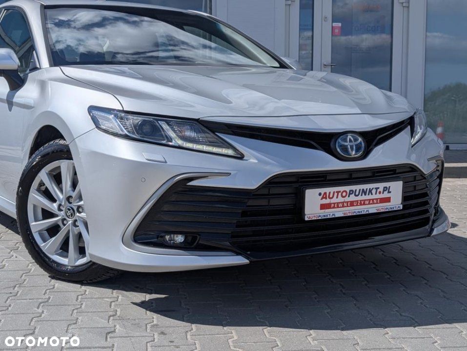 Toyota Camry - 7