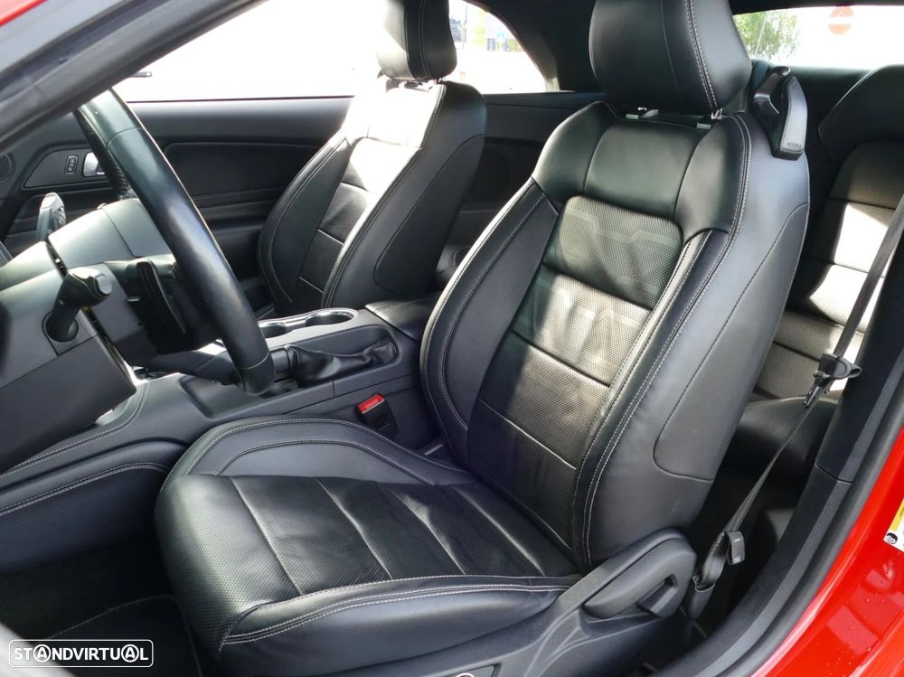 Ford Mustang 2.3i EcoBoost Aut. - 26